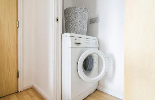 2BR Modern Flat With Free Parking - Foto 34