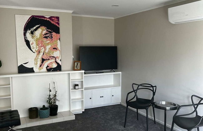 Spacious 2BR Home in the Suburbs - Foto 4