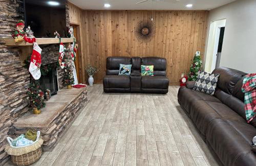 Lake Valrico's Camelot Court with HEATED POOL & access to private lake - Foto 5