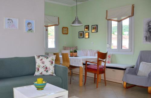 Family and Relaxing House in a Village - Foto 1