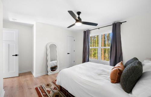 Outdoor Projector, Arcade, Fire Pit, 2 Car Garage, 2 Living Rooms - Foto 24