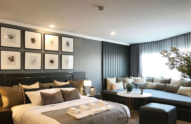 Stay in Style The Heart of Nimman R306AB - Photo 2