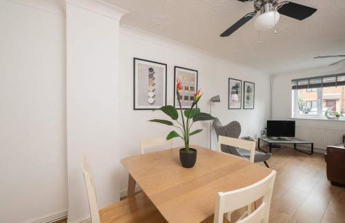 Comfortable 2 Bedroom Home with Parking in Taunton - Foto 3