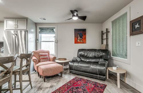 Cozy 1-Bedroom Retreat in Tulsa - Photo 6