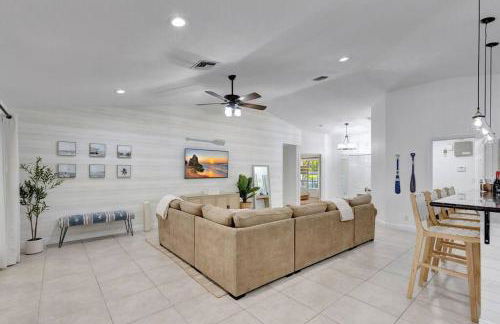 Hottub! Mini Golf! Water Access! Pets! 5min beach! - Foto 14