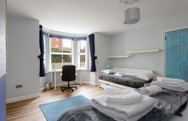 Albany Garden - Photo 2