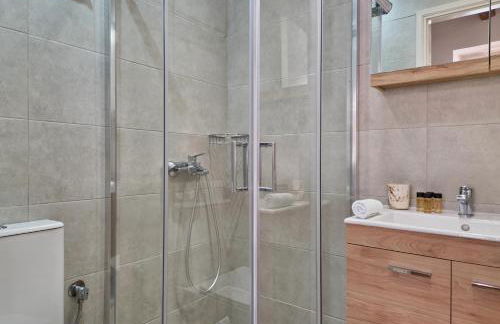 Alekos Cozy Stone 2BR Home Karya Center - Photo 10