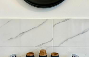 Lake Como Retreat,AC,pool,EV car - Foto 35