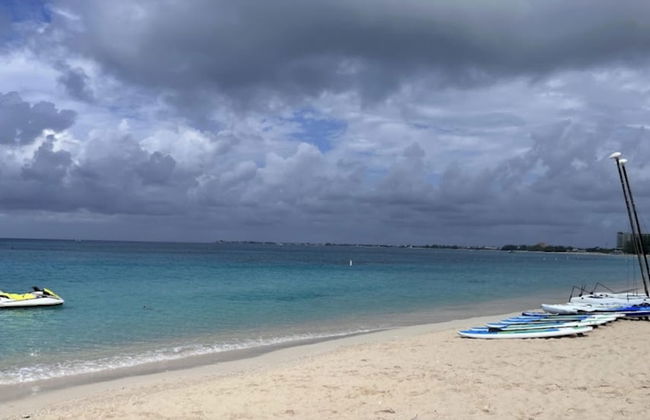 3 Suites Free Breakfast Steps to Beach - Photo 3