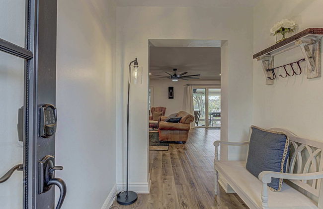 Triple L! Waterfront w/ Private Boat Dock! - Foto 40