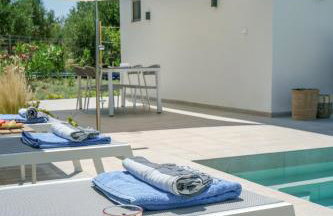New Stylish Villa Tessera with Private Pool and BBQ - Foto 17