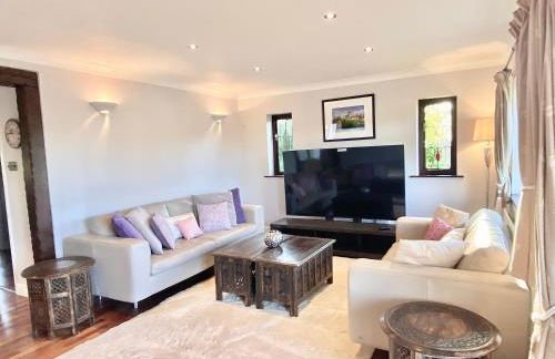 Riverside 4 Bedroom House Wraysbury Staines - Foto 7