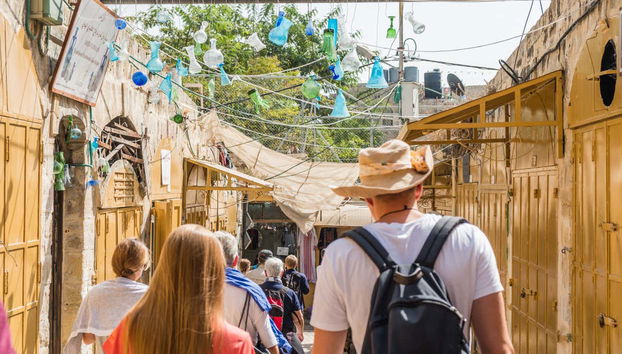 Walking around the centre of Hebron