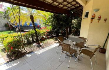 Aconchegante Casa Triplex perto Praia com Piscina - Foto 3