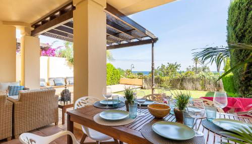 BELLA GADEA - Photo 3