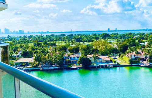 OCEAN BAY VIEWS 2Bdr 2Bath BEACH CONDO PARKING - Photo 52