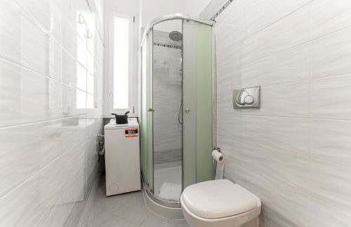 Apartment in Tuscolana Train Station & Metro A - Foto 29