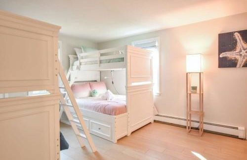 Sunroom Spacious Deck 8 Mins to Mayflower Beach - Foto 15