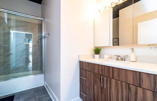 Family Friendly Spacious 3BR Suite Sleeps up to 10 guests with Optional Parking and Gym Access Near McCormick Place and Soldier Field - Foto 21