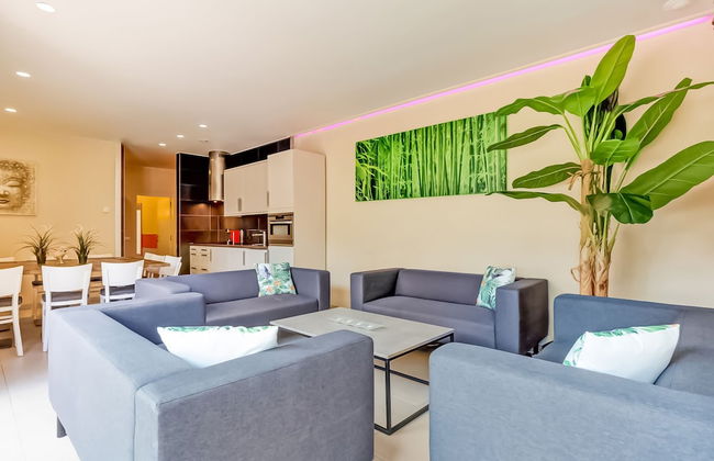 Modern Holiday Home in Avelgem with Sauna & Hot Tub - Foto 10