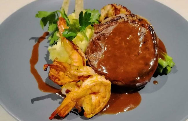 One Extra Free Night Staying 3 Nights Intl Chef & Yacht - Brekky Available - Foto 35