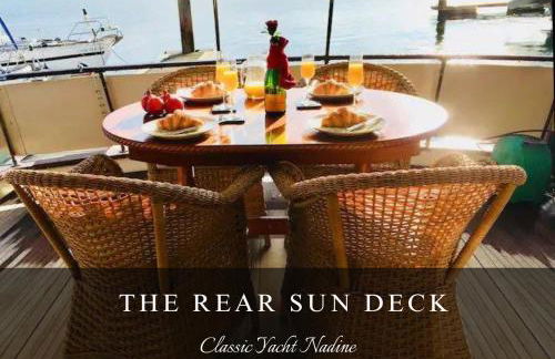 Classic Yacht Nadine in Poole Harbour, Dorset, with a Hot Tub Jacuzzi - Photo 4