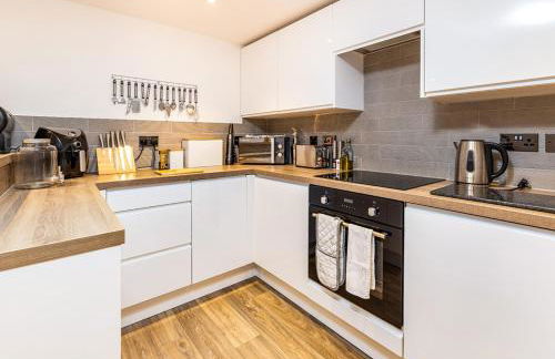 Modern 2 bedroom Flat in Montrose - Photo 3