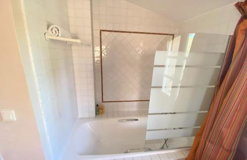 T3 vue mer exceptionnelle au domaine Frégate Bandol - Foto 12