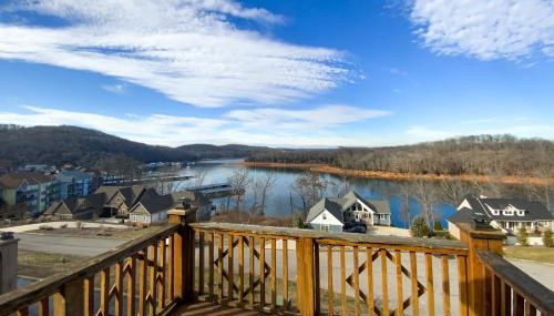 Spacious Lakeview Townhouse Sleeps 8 Deck Grill - Foto 5