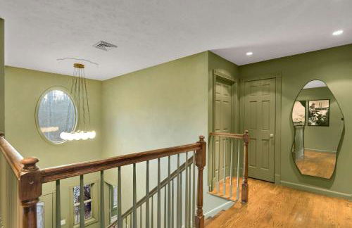 Lux Retreat with Indoor Swim Spa Game Lounge Theater Hot Tub Sauna - Foto 37