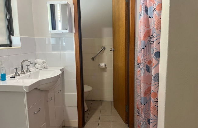 Emu Beach Chalets - Photo 42