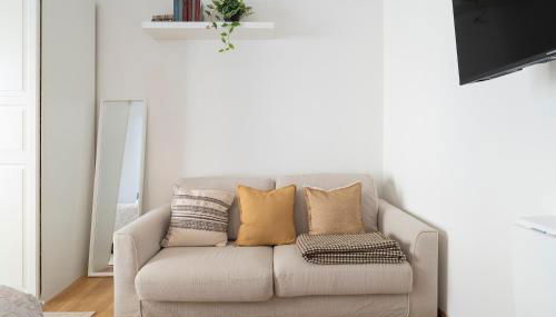 -7 beds- 5 minutes from the airport - - Foto 2