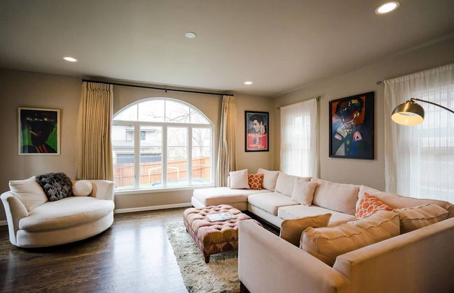 Time Capsule Tudor A Modern Family Getaway - Photo 18