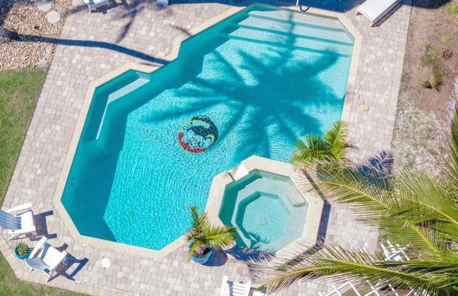 Captiva Grace 5 Bedroom Home by RedAwning - Photo 35