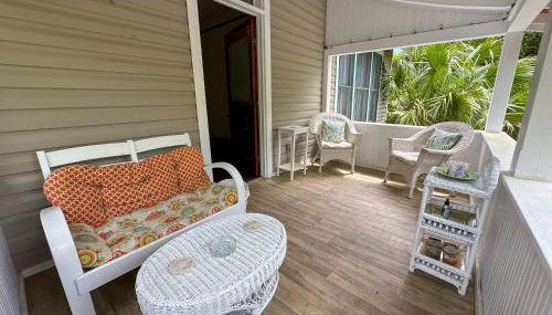 Cozy Victorian Apartment Downtown Sleeps 5 - Foto 5, Garden view