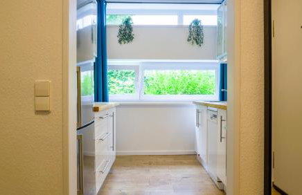 Groß, Modern, Zentrumsnah mit Parkplatz und Garten - Photo 22