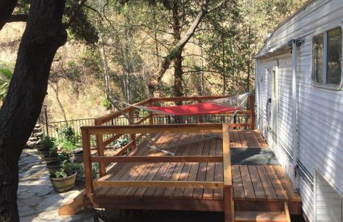 Vintage RV Creekside Nature Retreat near Ojai next to Swim Holes Hike - Foto 2