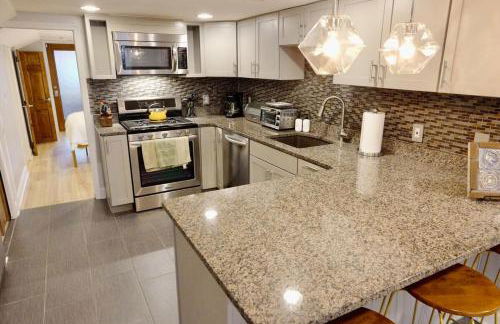 DC Beckons Darling Apt Sleeps 4 - Foto 12