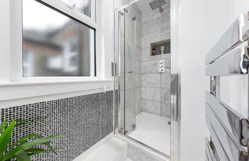 Modern Spacious 1 Bed Flat near Richmond Park - Foto 16