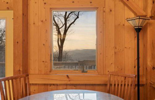 Longview - Mountain Retreat, Sunset Views, and 20 Minutes to Asheville! - Foto 7