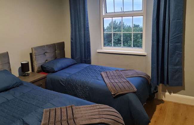 4Br Stunning Sea View Escape-near Snowdonia & Coastal Trails - Photo 9