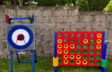 Luxury Villa with Hot Tub, Two Fire Pits, King Bed Suite, Game Room & Fenced Yard - Foto 52