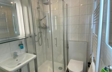 Apartment neu renoviert mit Sonnenbalkon und NETFLIX im Zentrum - Foto 23