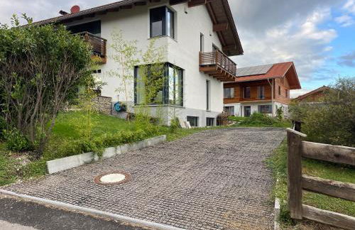 Architect-Apartments 80qm 3 Schlafzimmer, integrierter Küche und Bad, 2min von A8, Garten mit Sitzgruppe, ruhig und modern - Foto 5