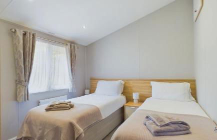 Poppy An Immaculate Lake side Lodge the Perfect Retreat, Sleeps 4 - Foto 12