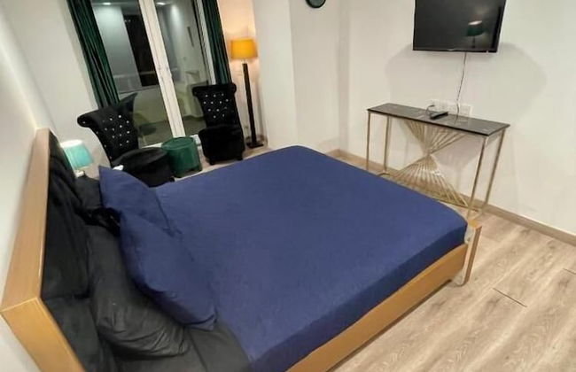 Air Reside Residency Apartment - Photo 9