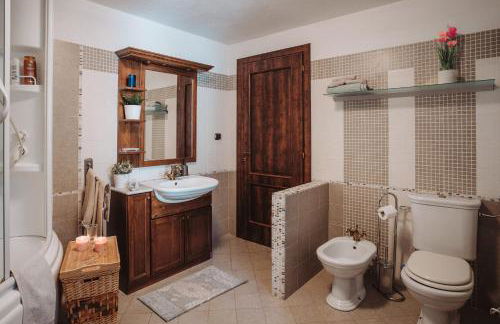 Case vacanze in graziosa borgata alpina - Photo 27