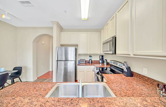 3BR Condo - Near Disney Balcony Pool Hot tub - Foto 8