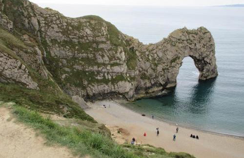 Beautifully presented beachcomber holiday home sited on the Durdle Door holiday park within a few minutes walk from the path that leads to the famous Durdle Door arch and Lulworth cove - Foto 22