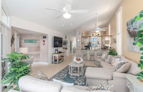 Family Tides - Photo 10